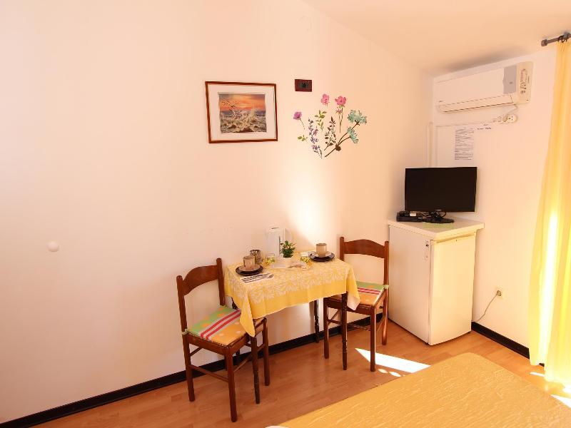 Rooms And Apartment Matosevic Rovinj Exterior photo