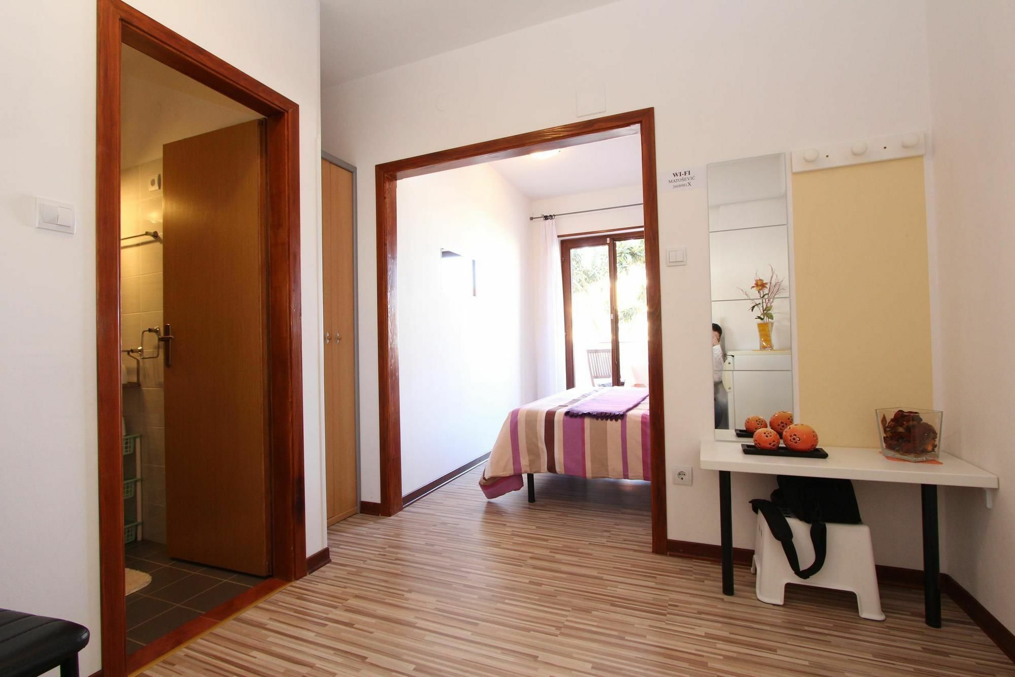 Rooms And Apartment Matosevic Rovinj Exterior photo